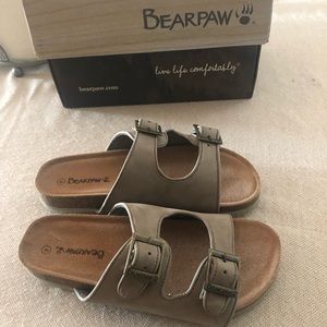Girls youth sandal size 4